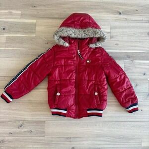 Tommy Hilfiger red puffer coat with fur hood, zipper closure, and pockets Sz S